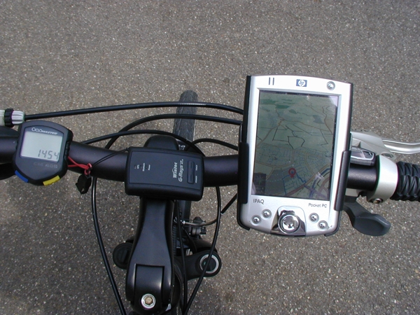 Wintec und IPaq am Fahrrad.jpg