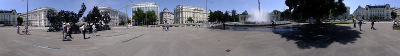 Sotmeu11 fountains panorama.jpg