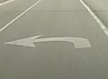 Road marking left.jpg Item:Q1836