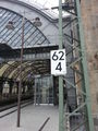 Hektometertafel am Dresdner Hauptbahnhof