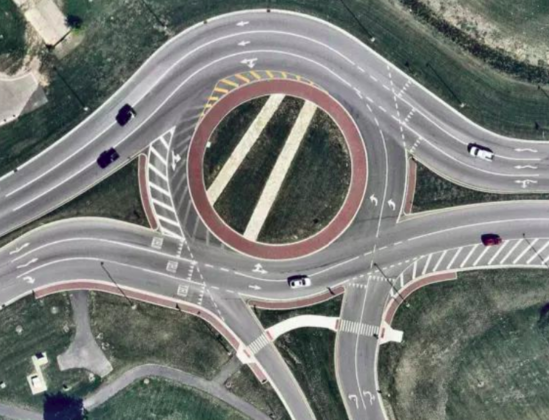 ComplicatedRoundabout.png