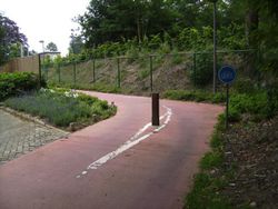 Belgium road cycleway.jpg