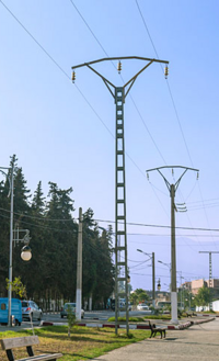 Power pole metal treillis.png