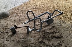 Playground excavator, unpowered.jpg